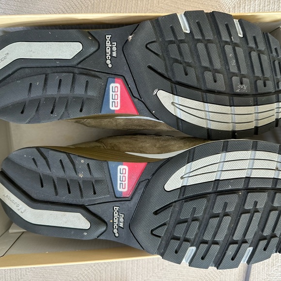 New Balance Teddy Santis 992 olive - Picture 3 of 3